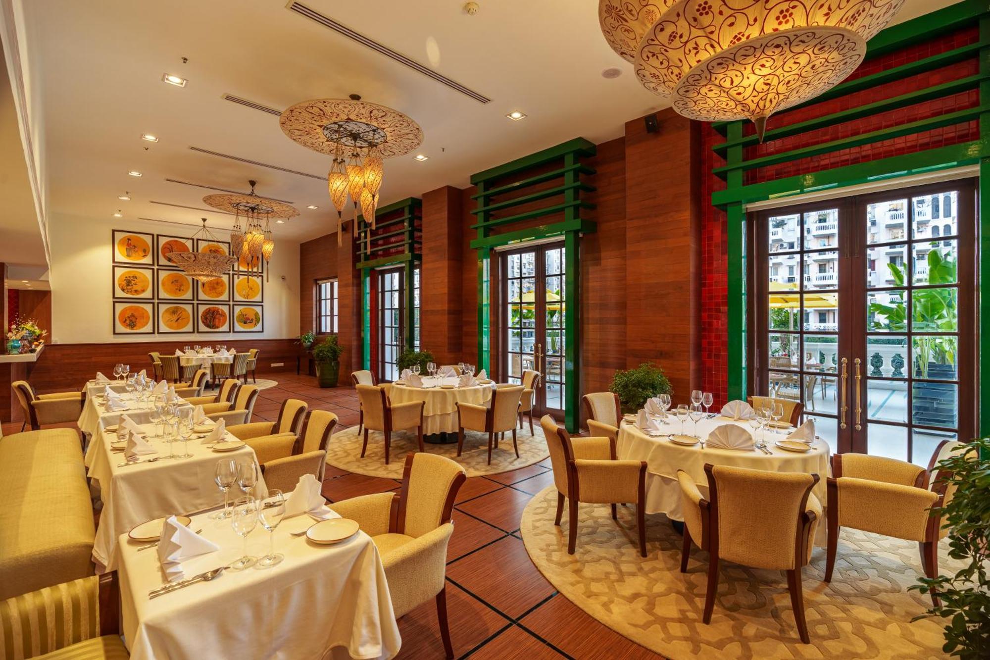 Dlf Club 5 Hotel Gurgaon Buitenkant foto