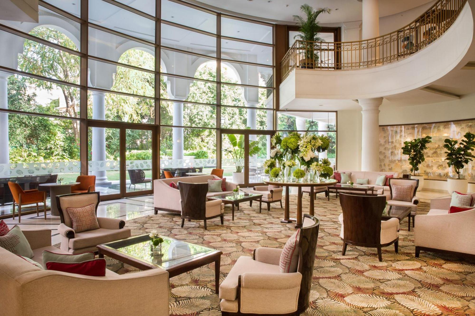 Dlf Club 5 Hotel Gurgaon Buitenkant foto